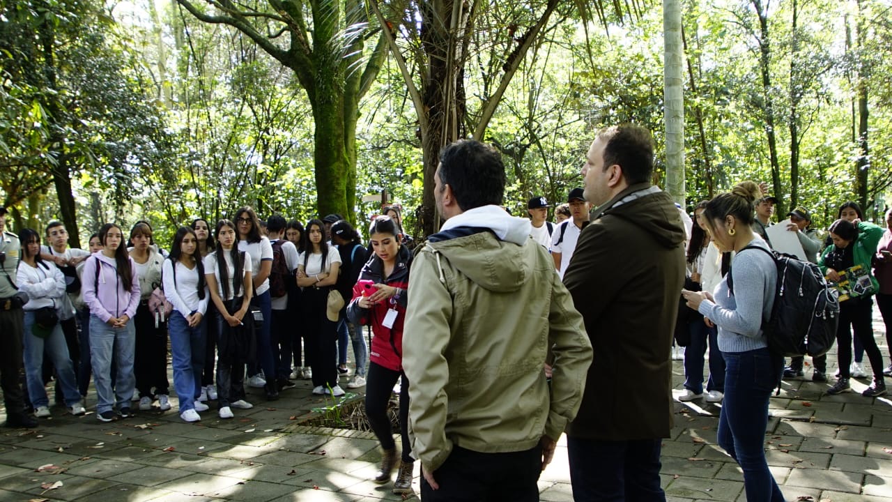 Bogotá se unió a la celebración del Global Big Day 2024 con el avistamiento de aves: Una jornada de diversidad y conciencia ambiental