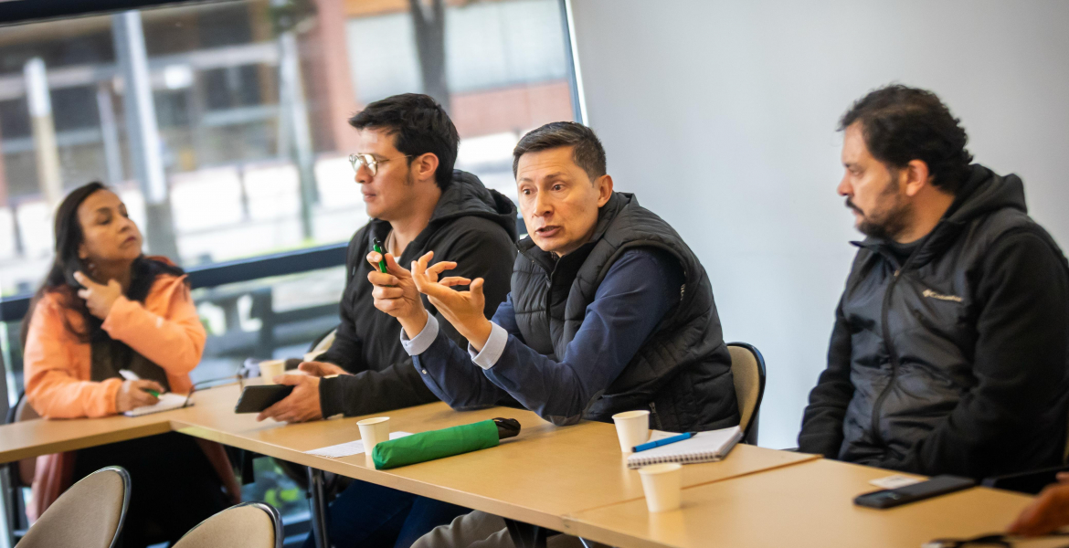 Bogotá escucha a sus guías profesionales de turismo para construir un sector más fuerte, sostenible y articulado