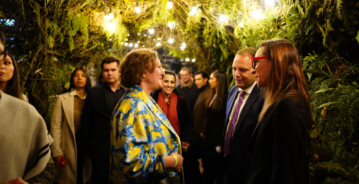 Bogotá da la bienvenida en Monserrate a más de 150 líderes y personalidades para vivir ANATO 2025