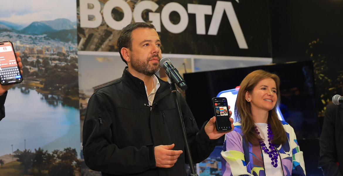 El Instituto Distrital de Turismo presenta la aplicación 'Visit Bogotá' en el Aeropuerto Internacional el Dorado