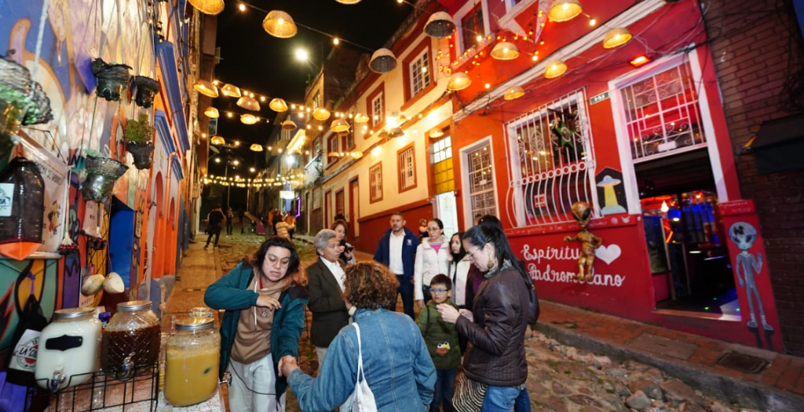 ¡Vive la Candelaria de Noche este 23 y 24 de febrero! Dos recorridos turísticos te cuentan su historia