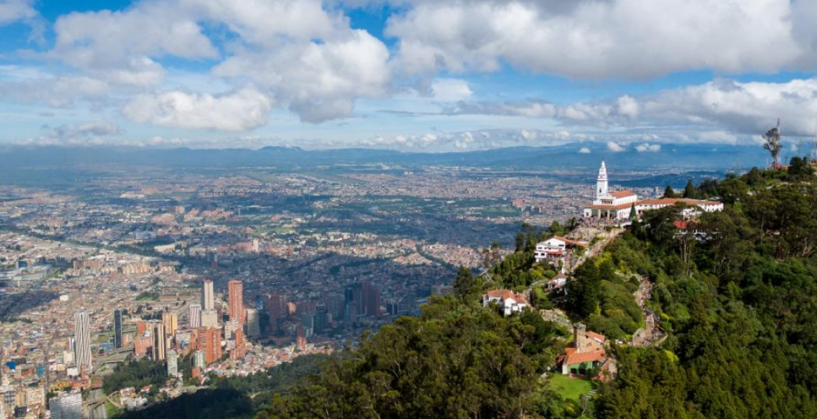 Asistentes a la COP16 disfrutan de la exposición fotográfica digital ‘Bogotá, un destino biodiverso’