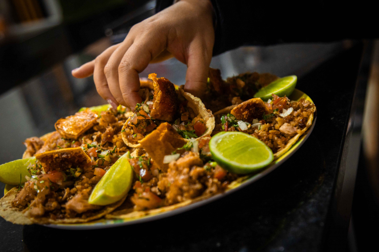 ¡El mejor plato de cerdo del mundo está en Bogotá! Llega la cuarta edición del Festival de la Lechona 