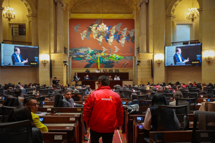 Bogotá presenta propuestas para regular la vivienda turística en la propiedad horizontal