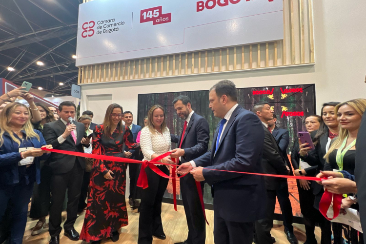 3.058 empresarios atendidos con una expectativa en ventas de más de $1.800 millones de pesos deja cierre del stand de Bogotá en ANATO 2024