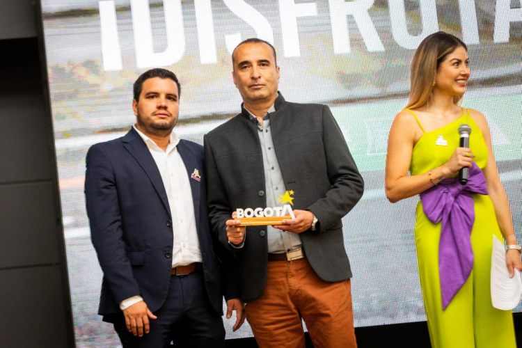 Bogotá reconoce a la mmB por sus 25 años impulsando el turismo deportivo en la ciudad