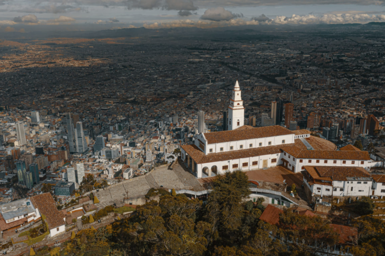 Bogotá refuerza estrategias de protección para preservar la experiencia turística en Monserrate