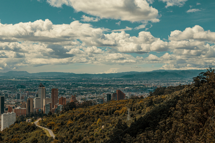 Bogotá, reconocida por los ‘Oscar del Turismo’ como destino de negocios líder en Sudamérica 2024