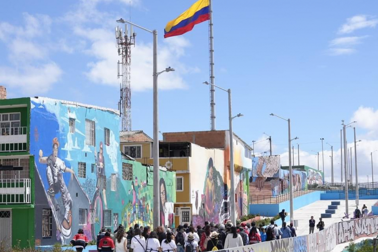 Gobierno electo de Ciudad de México visitó Ciudad Bolívar y conoció de cerca el turismo comunitario como herramienta de transformación social
