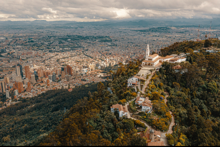 El turismo sigue sumando al crecimiento económico de Bogotá con aporte del 2,44% en último trimestre de 2024 