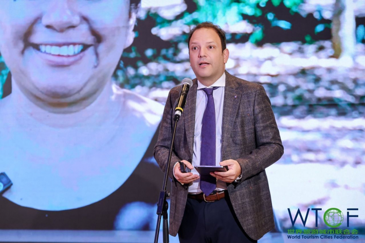 Bogotá fortalece su posicionamiento turístico global en la reunión del Consejo de la WTCF en Hong Kong