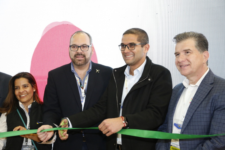 ANUNCIAN EN LA VITRINA TURÍSTICA ANATO 2023 LA NUEVA RUTA INTERNACIONAL DE VIVA AEROBUS BOGOTÁ – MONTERREY