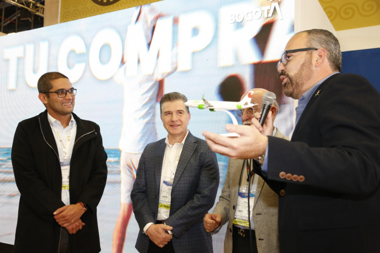 ANUNCIAN EN LA VITRINA TURÍSTICA ANATO 2023 LA NUEVA RUTA INTERNACIONAL DE VIVA AEROBUS BOGOTÁ – MONTERREY