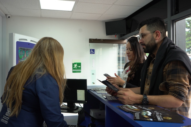 El IDT reabrió el Punto de Atención Turística - PIT en el Centro Internacional
