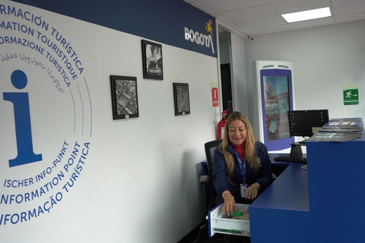 El IDT reabrió el Punto de Atención Turística - PIT en el Centro Internacional