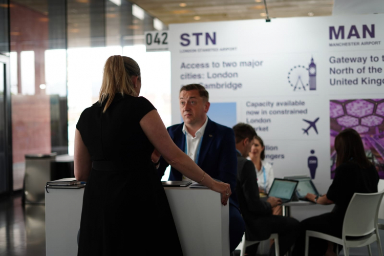 Bogotá le da la bienvenida a los más de 1.300 asistentes de la IATA Slot Conference 