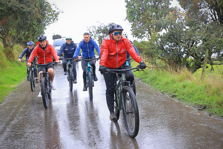 Se activa Bici-Bogotá Región la ruta perimetral de 300 km más grande de una ciudad capital en América Latina