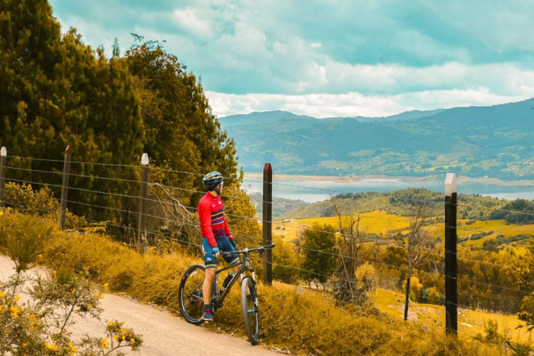 Se reactiva ruta de biciturismo que conecta zona rural de Bogotá con 15 municipios de Cundinamarca